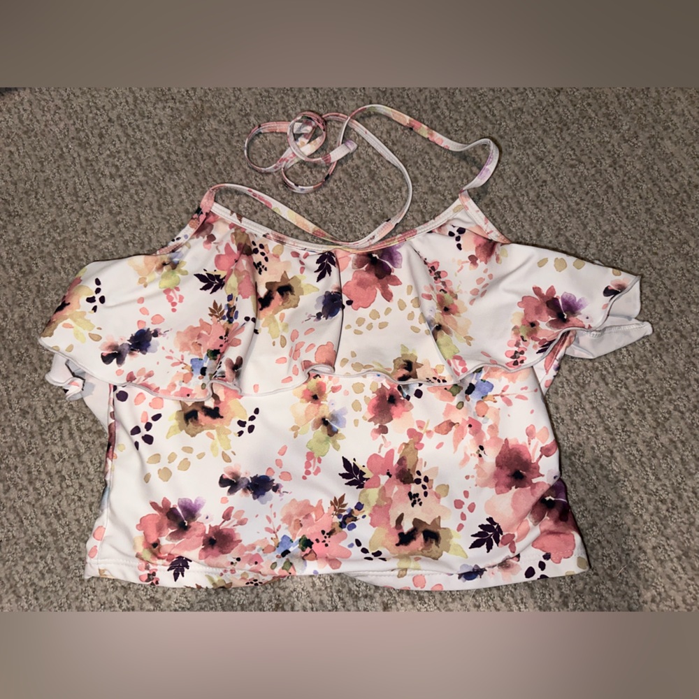 Janela bay swim top